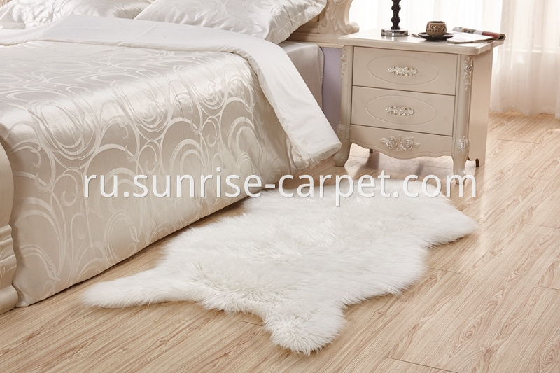 Faux fur flooring carpet for home white color animal shape